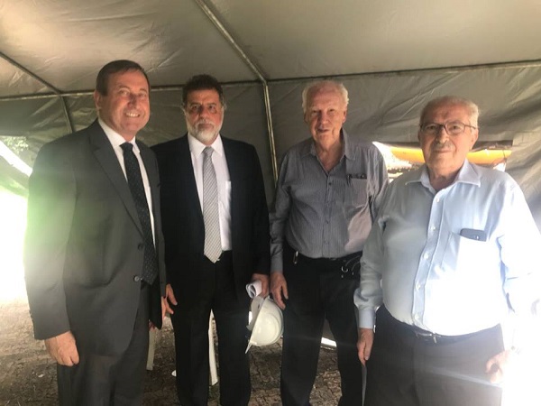  O calculista estrutural do projeto original da rodovia (à época da construção da capital), Bruno Contarini, veio a Brasília