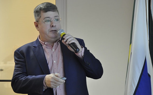 Palestra do Eng. Minas e Seg. Trab. Julio Cesar de Pontes, professor de Perfuração e Desmonte de Rocha e Planejamento Ambiental e de Minas do IFRN