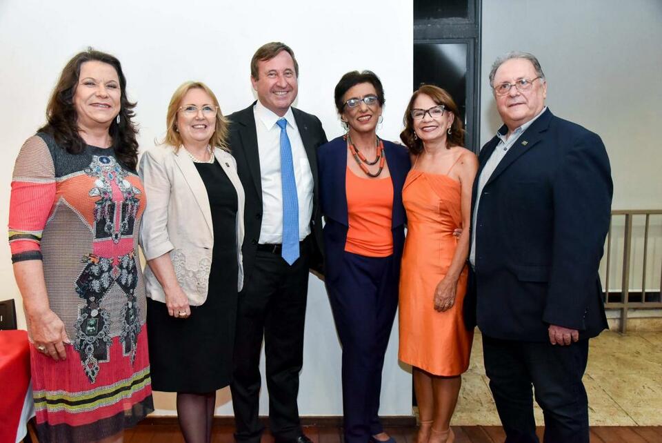 Eng. Civ. e de Seg. Trabalho Alice Helena Coelho Scholl, 2ª da esquerda pra direita