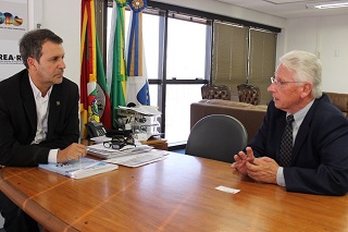 Diretor da Febramec apresenta a grandiosidade do evento técnico ao Eng. Melvis