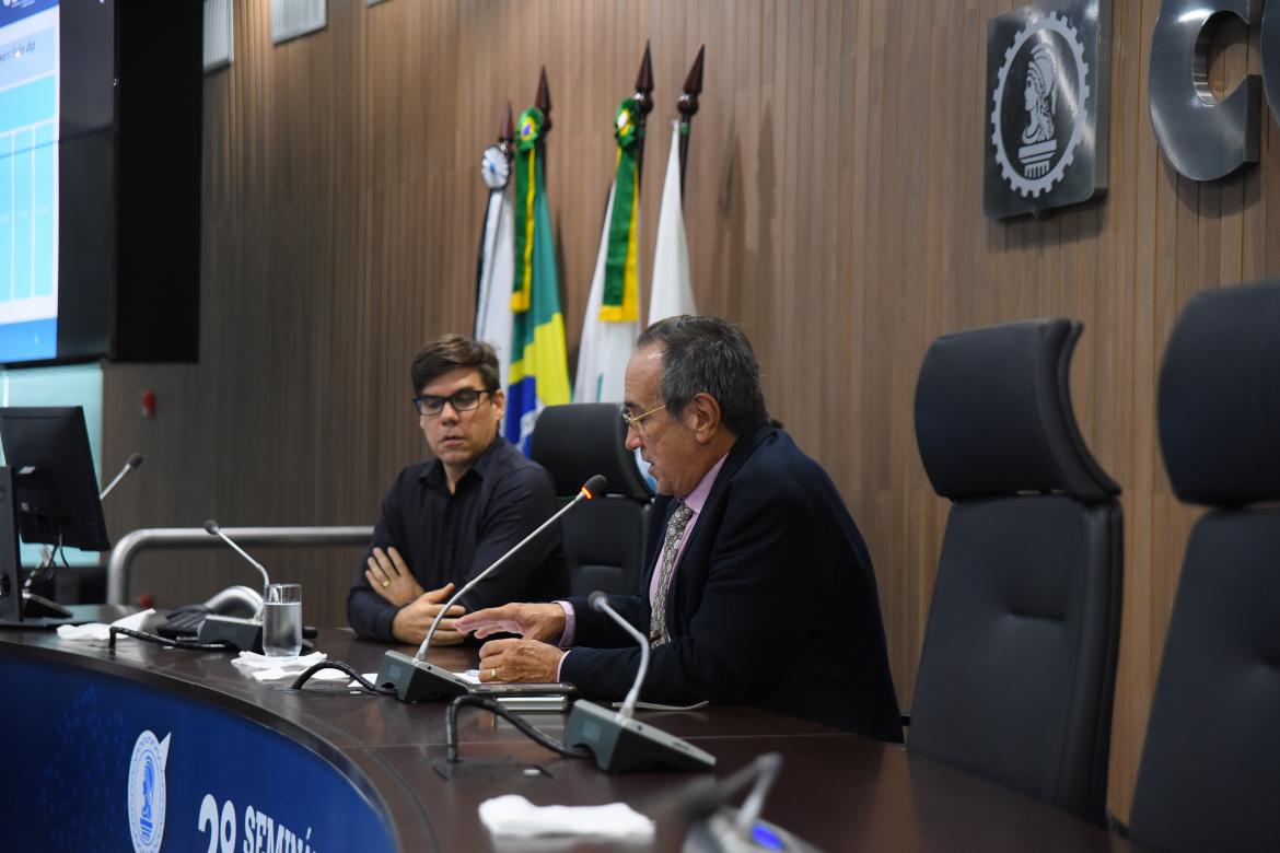 Eng. mec. Igor Mendonça e eng. agr. Annibal Margon, conselheiro federal coordenador da CEEP