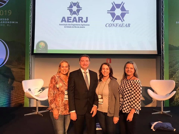 Alguns dos representantes do CREA-RS 