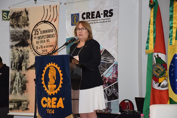 Eng. Civil e Seg. Trabalho Alice Scholl, vice-presidente no exercício da Presidência do CREA-RS