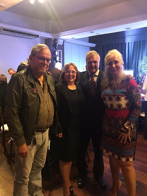 A partir da esq.: Oro, Alice, Sbabo e a ex-conselheira do CAU, Orildes Tres