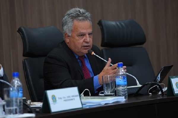 Vice-presidente Edson Delgado: posicionamento veemente contra o pregão em obras e serviços de engenharia