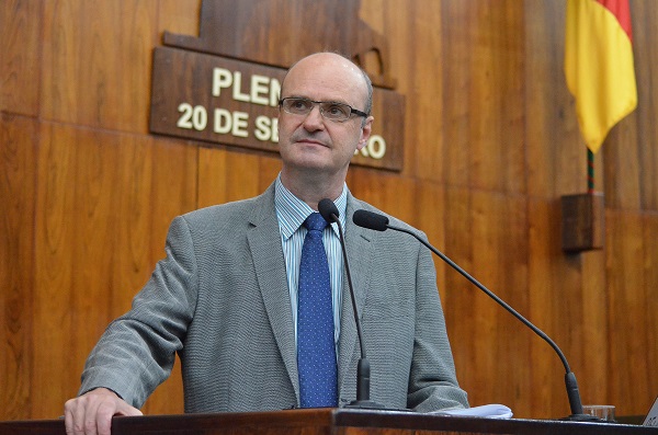 Proponente do Grande Expediente, o deputado Gerson Burmann também é engenheiro civil