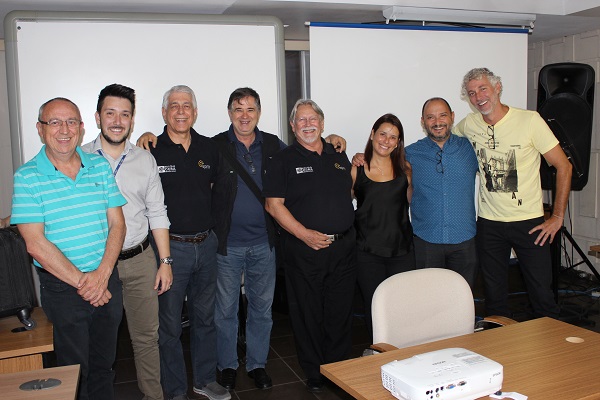 Representantes do CREA, professores e o procurador do MPT