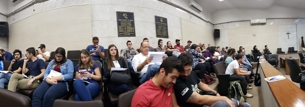 Estudantes prestiaram o evento