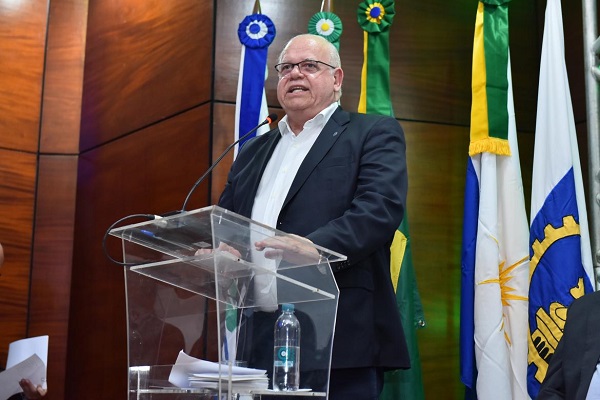 Guimarães: Mútua busca diálogo