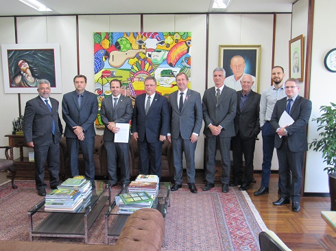 Lideranças do Sistema e autoridades do Mapa