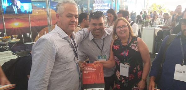 Oa geólogos Antônio Vieiro (CREA-RS) e Pablo Souto Palma (Mútua-RS) e Eng. Alice Scholl (CREA-RS) 