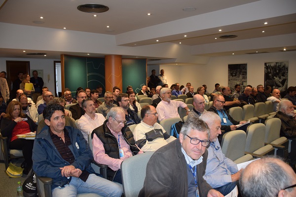 Cerca de 80 conselheiros presentes