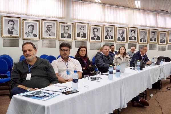 Gerente e supervisores de Fiscalização do CREA-RS