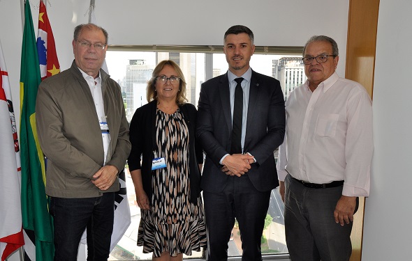 Da esquerda: Engenheiros Collares, Alice, Vinícius e Márcio