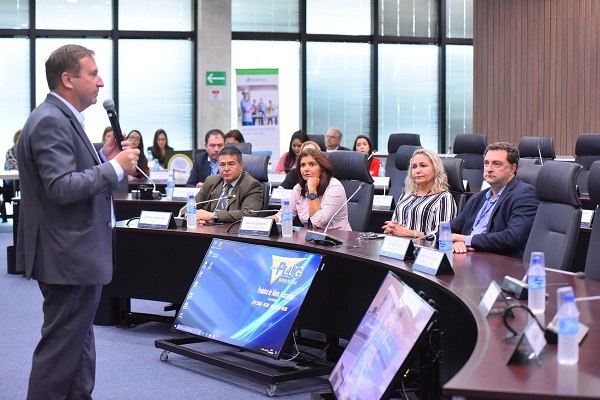 Presidentes de Creas também presentes no evento