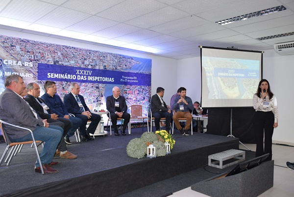Engenheira Ambiental Nanci Walter, coordenadora das Inspetorias, abriu o evento