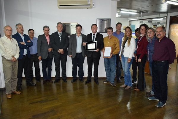 Eng. Joel é homenageado com placa na Inspetoria de Bagé