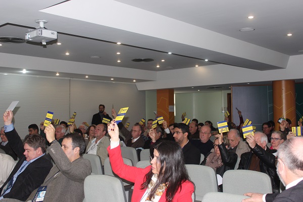 Votação das propostas marcaram o dia 
