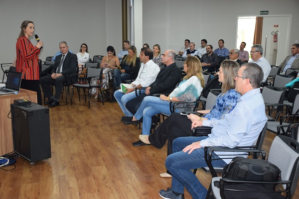 Eng. Cristina Pozzobon, vice-reitora de Graduação da Unijuí